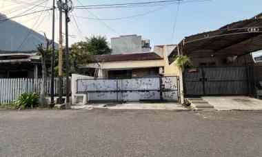 Rumah Modern 1,5 Lantai di Kelapa Gading - dekat Mall Sekolah Favori