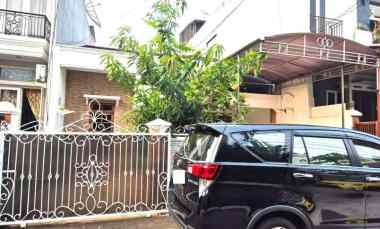 dijual rumah kelapa lilin kelapa gading