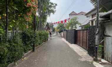 Dijual Rumah di Kawasan Premium dan Strategis Kemang, Jakarta Selatan