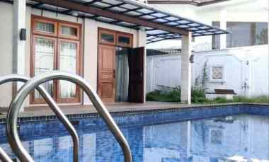 dijual rumah kemang