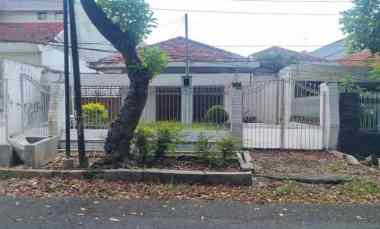 Rumah 1 Lantai Pusat Kota Surabaya, Super Strategis dan Nyaman