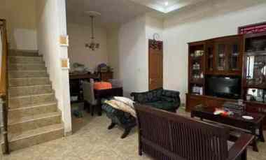 Rumah Dijual Cepat di Kencana Loka BSD Dikawasan Strategis