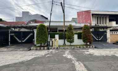 Rumah Second Strategis Kertajaya dekat Galaxy Mall, Pakuwon City