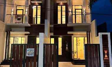 Rumah Baru Mewah Minimalis 2 Lantai di Ketintang Madya Surabaya