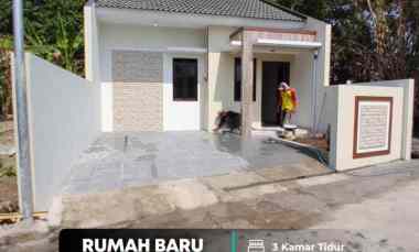 Rumah Baru Lingkungan Asri di jl. Wonosari km 10, Berbah, Sleman 1,8