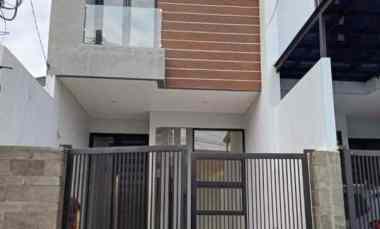 Sisa 1 Unit, Rumah Klampis Surabaya, Row 3 Mobil Longgar, 2 Lantai