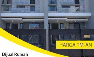 Dijual Rumah di Klampis Surabaya Baru Gress, Minimalis Modern