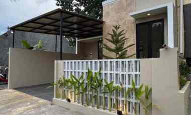 Rumah Minimalis Modern dekat Rs. Atturot dan Pasar Godean di Margoluwi