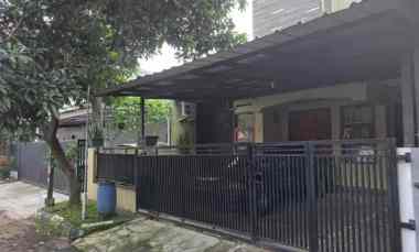 Jual Rumah Asri Siap Huni di Komplek Adipura I Kota Bandung