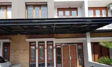 dijual rumah komp cherryfield buahbatu