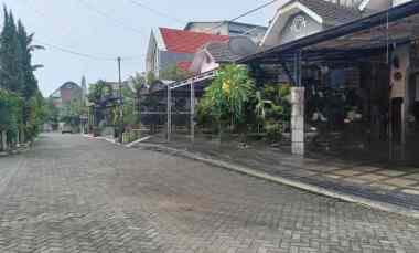 dijual rumah komp duta regency