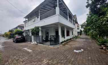 Dijual Rumah Semi Furnished Komplek Aman dan Nyaman Hook di Bandung