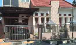 dijual rumah komplek adipura