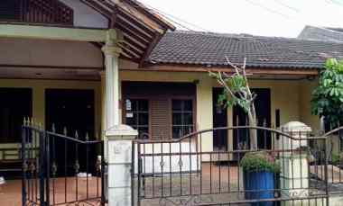 dijual rumah komplek antapani bandung