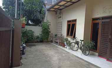 Jual Cepat Rumah Nyaman Aman Dilokasi Strategis, dalam Komplek