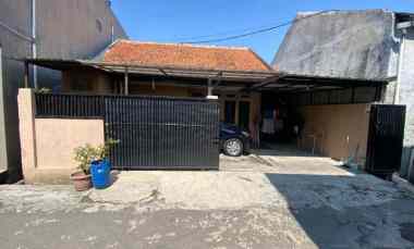 dijual rumah komplek baturaden