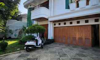 dijual rumah komplek billymoon