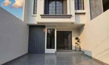 Rumah Dijual di Komplek Billymoon Pondok Kelapa Jaktim
