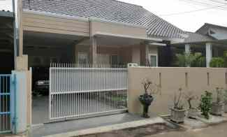 dijual rumah komplek bina marga