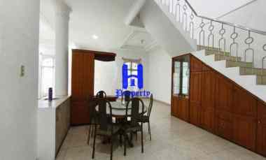 Dijual Rumah Siap Huni di Komplek Cemara Hijau Jalan Metal - Medan