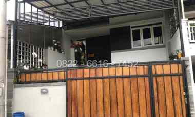 Rumah Cihanjuang Ada Rooftop View Kota Bandung Ling Asri Hadap Barat