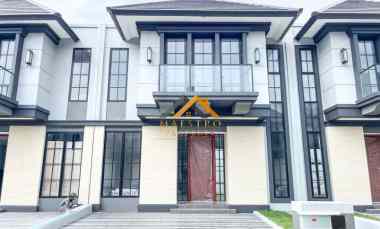 dijual rumah komplek citraland gama