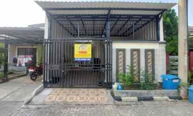 Dijual Cepat Murah BU Rumah Cluster Full Furnish dekat Bandara Soetta