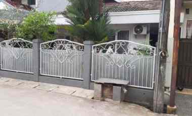 dijual rumah komplek depkes caman