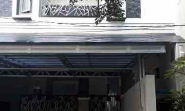 Rumah Cantik Asri, Strategis Kawasan Cirendeu Vila Cinere Mas