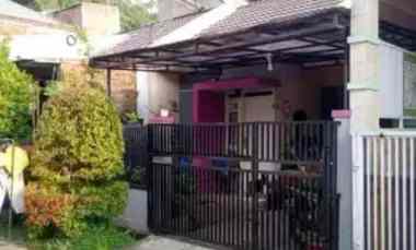 dijual rumah komplek green city view