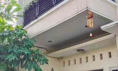 Dijual Rumah di Joglo Komplek Hankam 180m, 2 Lantai Classic Bagus