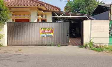 dijual rumah komplek hankam kel