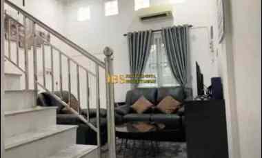 dijual rumah komplek mentari park jalan