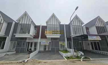 dijual rumah komplek royal sumatera