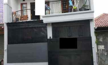 Rumah Dijual di Komplek Sariwangi