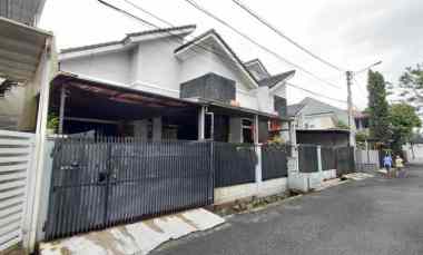 Rumah Dijual di Komplek Sariwangi