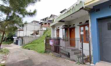 Rumah Dijual di Komplek Sariwangi