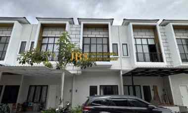 dijual rumah komplek sentosa park