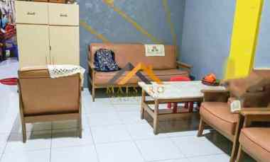 dijual rumah komplek suluh town garden