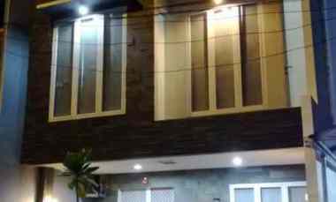 dijual rumah komplek taman palem