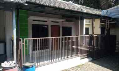 Rumah Komplek Haji Gofur Siap Huni 5 menit Borma Permata Cimahi