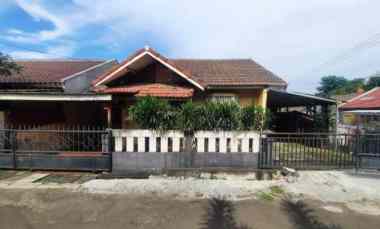 dijual rumah komplek villa pamulang kel