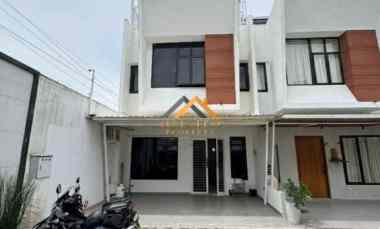 dijual rumah komplek villa rukun mas