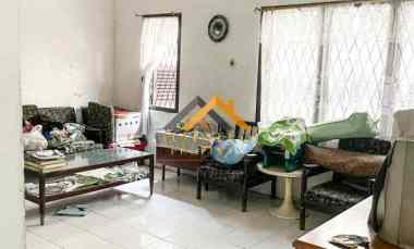 dijual rumah komplek wartawan jalan