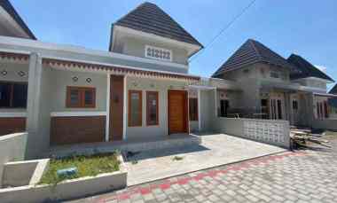 Dijual Rumah dekat Area Prambanan Kosep Limasan Legalitas Shm Imb