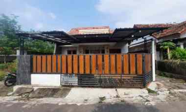 dijual rumah kos dekat kampus uii jogja 650 juta nego