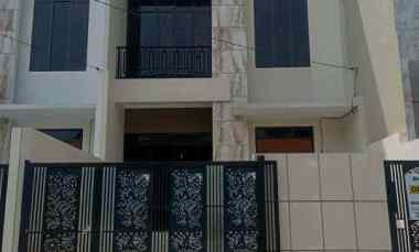 Rumah 2Lt Full Renovasi Tinggal Masuk Harga Murah di Harapan Indah