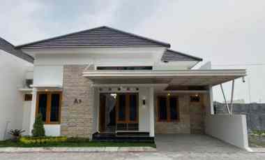 Jual Rumah Minimalis Siap Huni Modern Limasan dalam Perumahan Elit