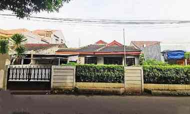 dijual rumah kreo