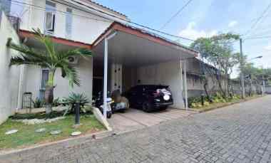 Rumah Bagus 2Lt, Hdp Utara, Semi Furnished, Premium Cluster di Krukut